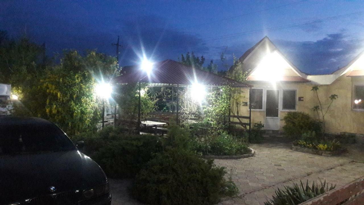 Yuzhnoukrainsk Beregynya汽车旅馆 外观 照片