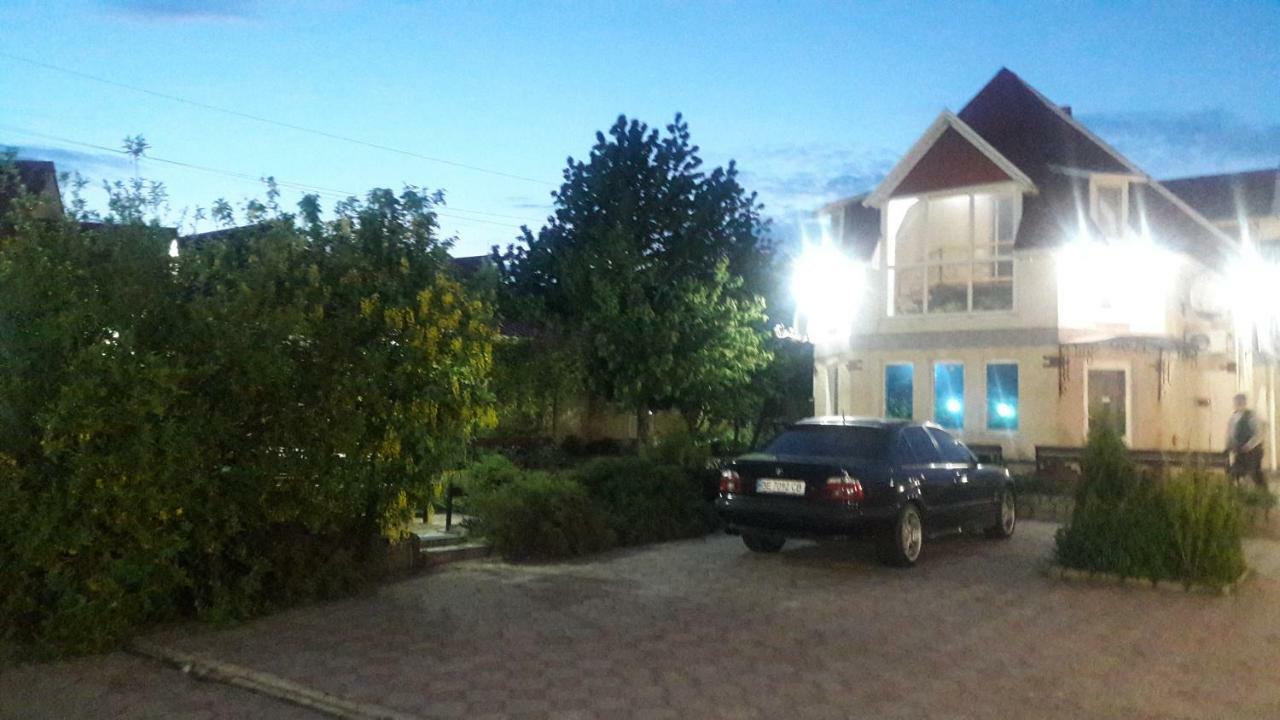 Yuzhnoukrainsk Beregynya汽车旅馆 外观 照片