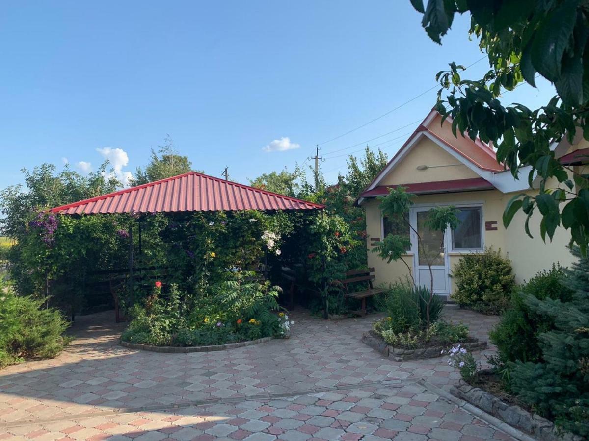 Yuzhnoukrainsk Beregynya汽车旅馆 外观 照片