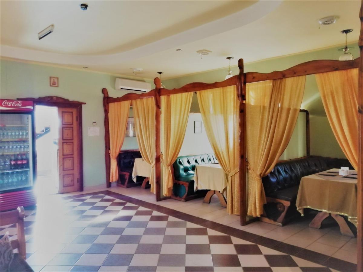 Yuzhnoukrainsk Beregynya汽车旅馆 外观 照片