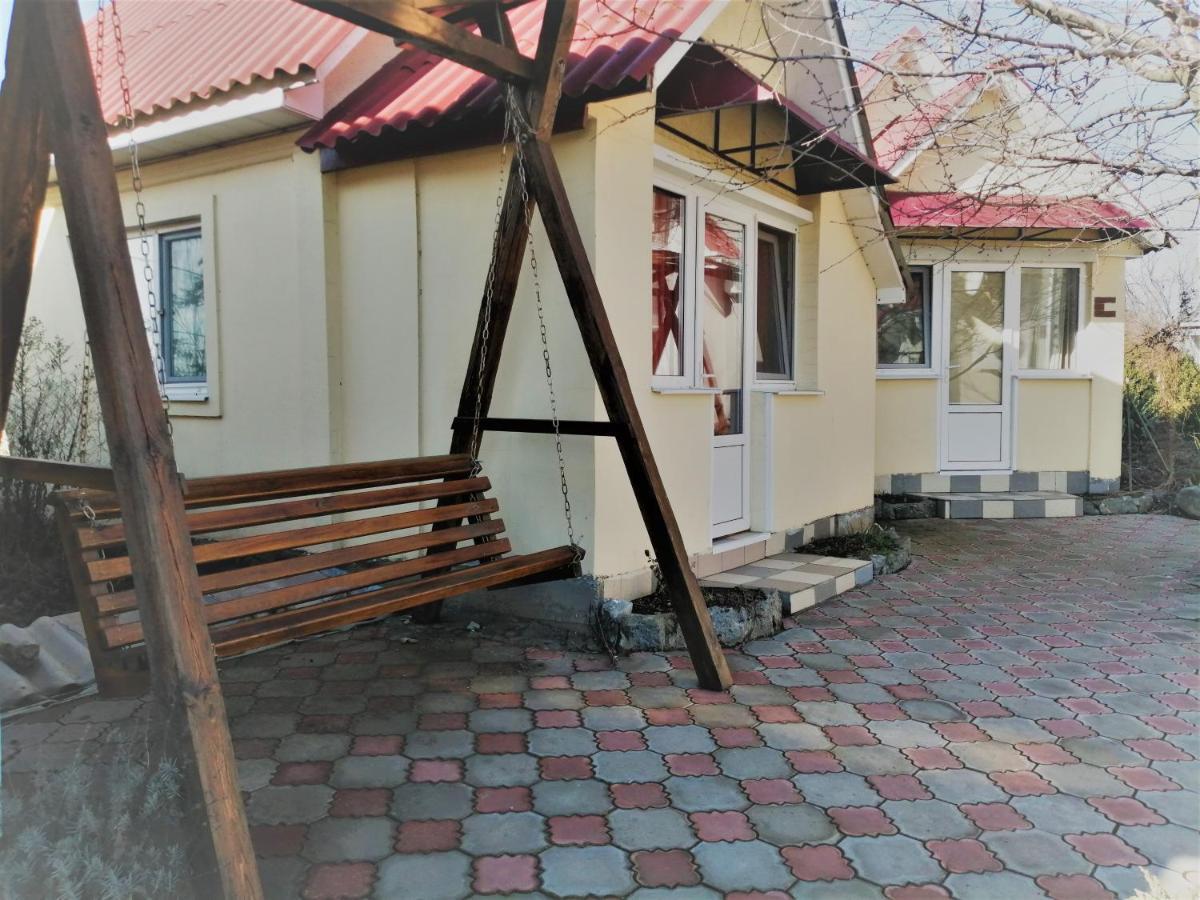 Yuzhnoukrainsk Beregynya汽车旅馆 外观 照片
